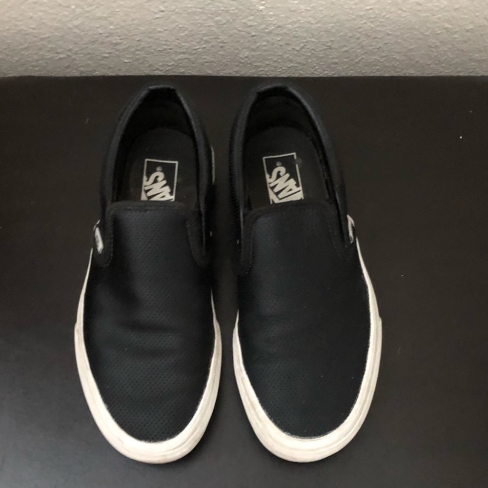 Slip on black vans
